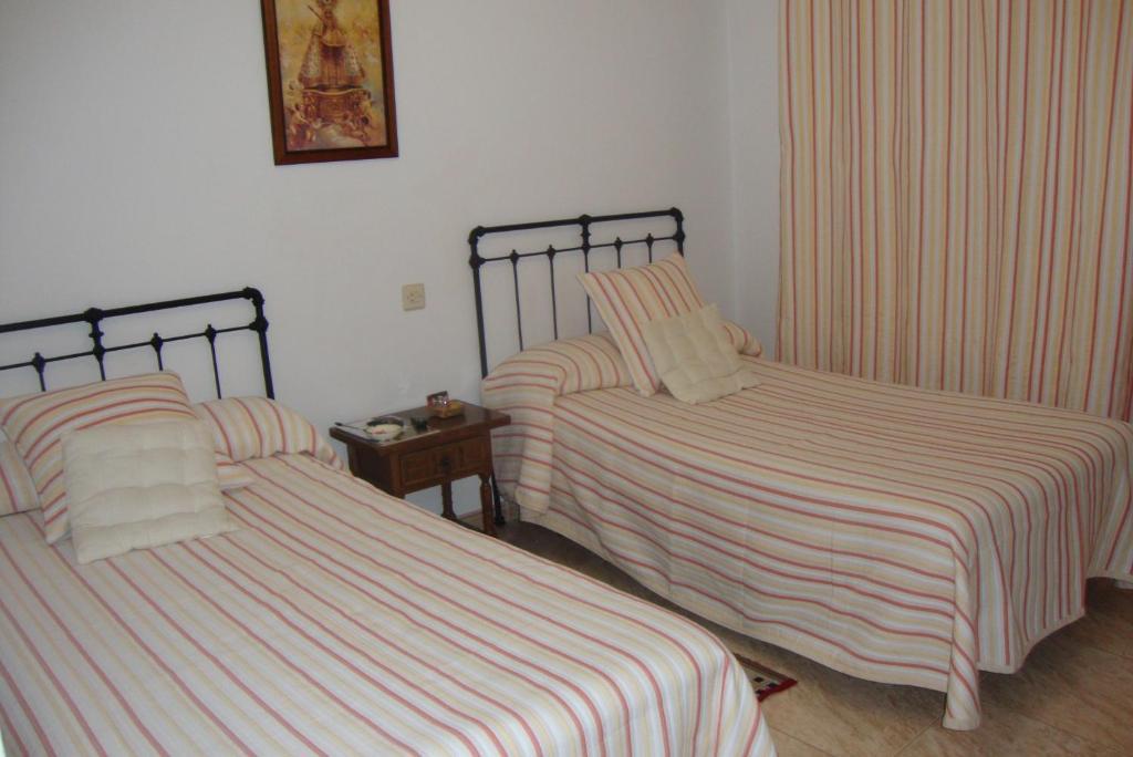 Hostal Alba Taruta Guadalupe  Quarto foto