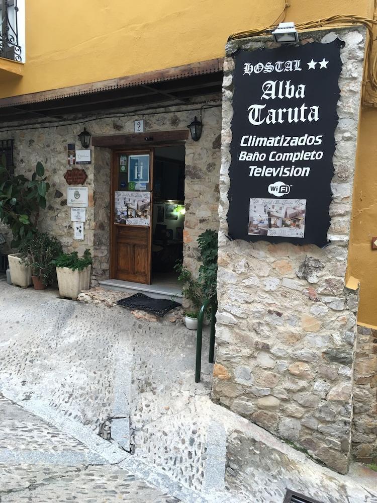 Hostal Alba Taruta Guadalupe  Exterior foto